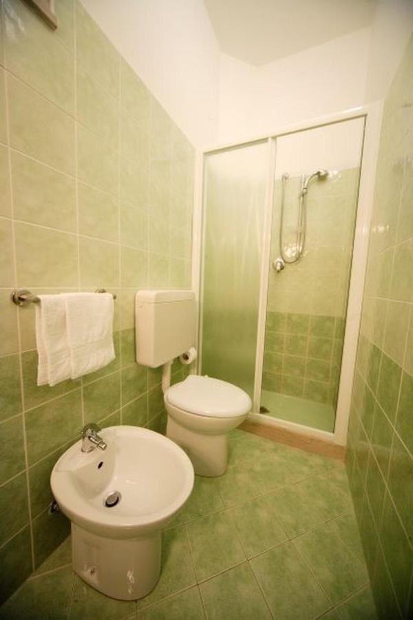 Hotel Lugano Риччоне Номер фото
